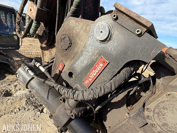 Hitachi 2018 Hitachi ZX225USRLC-6 - 8 432 timer - Rototilt R6 tiltrotator med OilQuick - Leica GNSS-antenner 16 of 30
