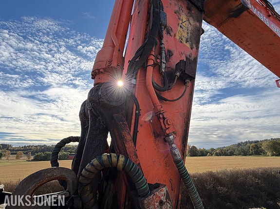 Hitachi 2018 Hitachi ZX225USRLC-6 - 8 432 timer - Rototilt R6 tiltrotator med OilQuick - Leica GNSS-antenner 25 of 30