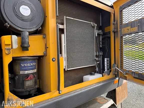 Volvo EW160E 21 of 30