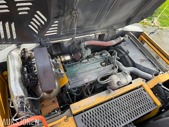 Volvo EW160E 13 of 30