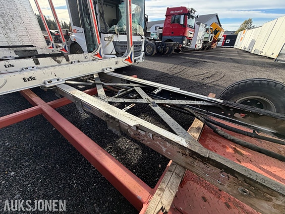 Andre Tømmerpåbygg til lastebil - Fire par ExTe A5 stakekarmer - Alucar frontgavl i aluminium - Lengde 5,9 9 of 30