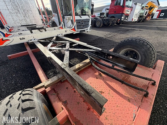 Andre Tømmerpåbygg til lastebil - Fire par ExTe A5 stakekarmer - Alucar frontgavl i aluminium - Lengde 5,9 4 of 30