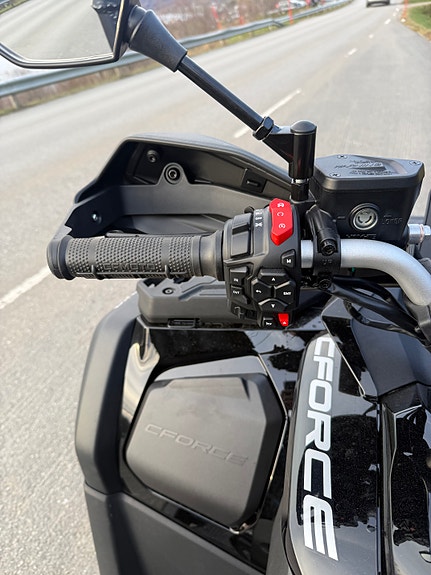 CFMOTO 850 Black Edition 9 of 10