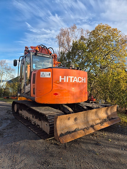 Hitachi ZX135US-3 3 of 21
