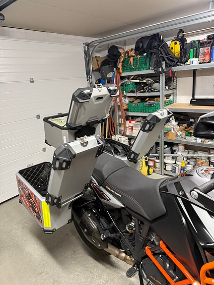 KTM 1290 Super Adventure S 4 of 6