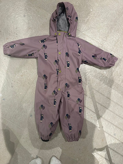 Kattnakken babyregndress