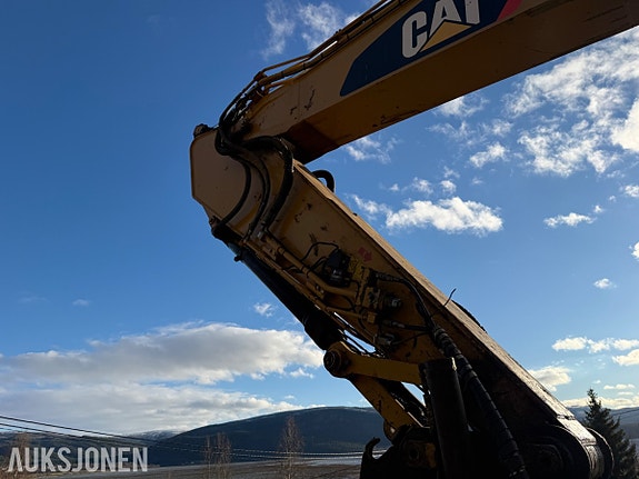 Cat 323DL 9 of 30