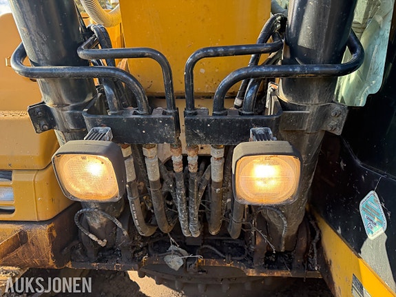 Cat 323DL 10 of 30