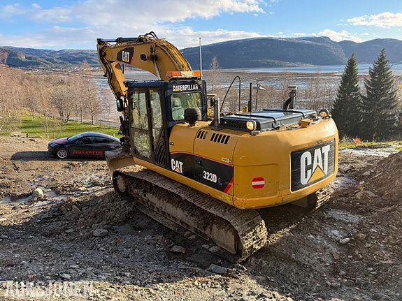Cat 323DL 5 of 30