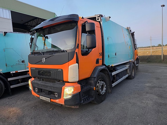 Volvo FE 320 4x2 komprimatorbil - NTM - 2 kammer - CNG 2 of 16