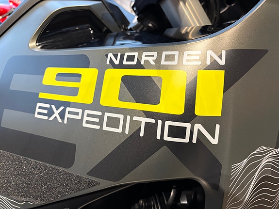 Husqvarna Norden 901 Expedition 7 of 9
