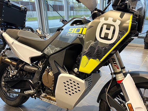Husqvarna Norden 901 Expedition 6 of 9