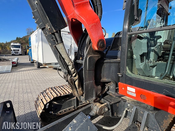 Kubota KX 080-4 9 of 30