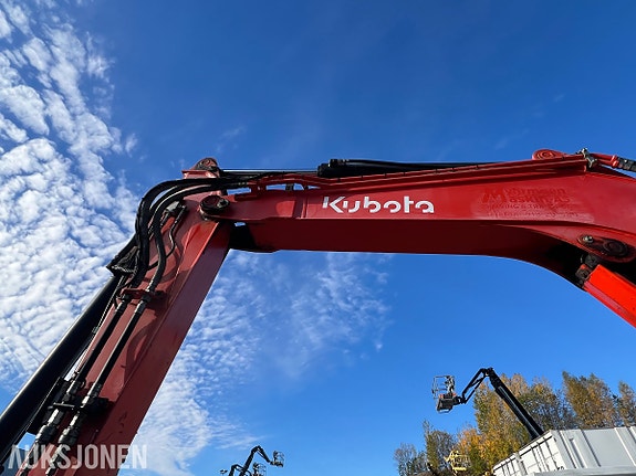 Kubota KX 080-4 11 of 30