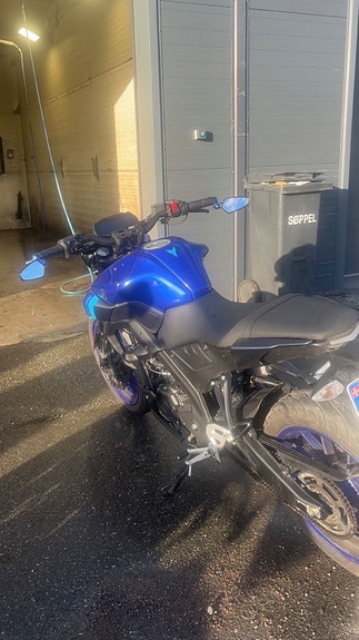 Yamaha MT-125 2 of 6