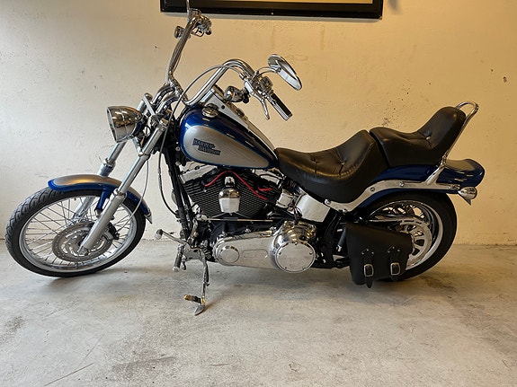 Harley-Davidson FXSTC Softail Custom 5 of 14
