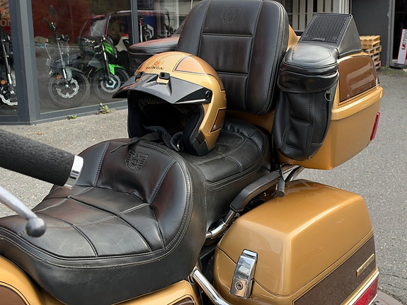 Honda GL 1200 Goldwing 12 of 17
