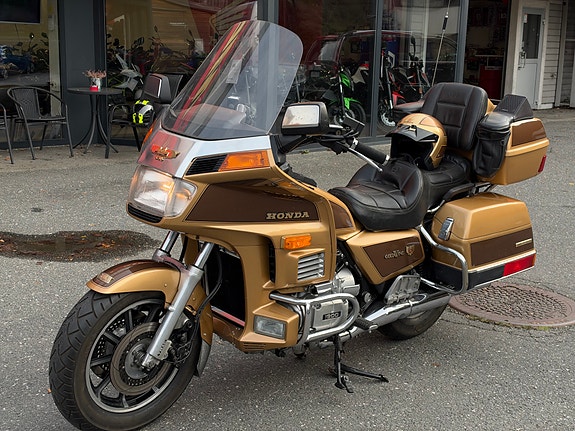 Honda GL 1200 Goldwing 5 of 17