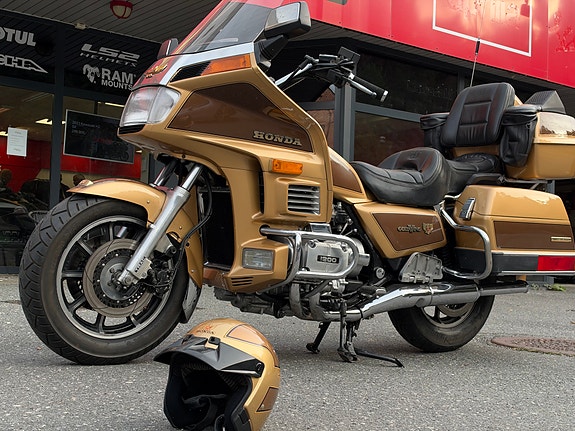 Honda GL 1200 Goldwing 17 of 17