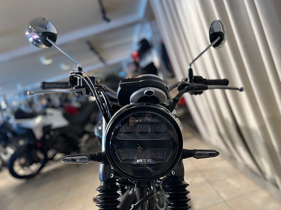 Honda GB350S 4 of 11