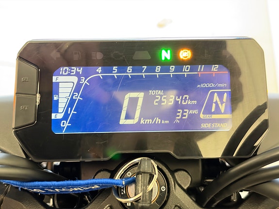Honda CB 125 R 6 of 6