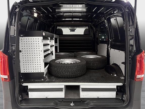 Mercedes-Benz Vito 4 of 18
