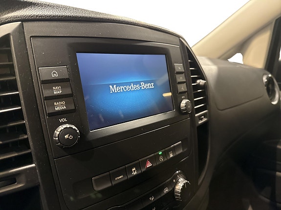 Mercedes-Benz Vito 8 of 18