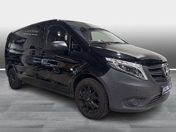 Mercedes-Benz Vito 17 of 18