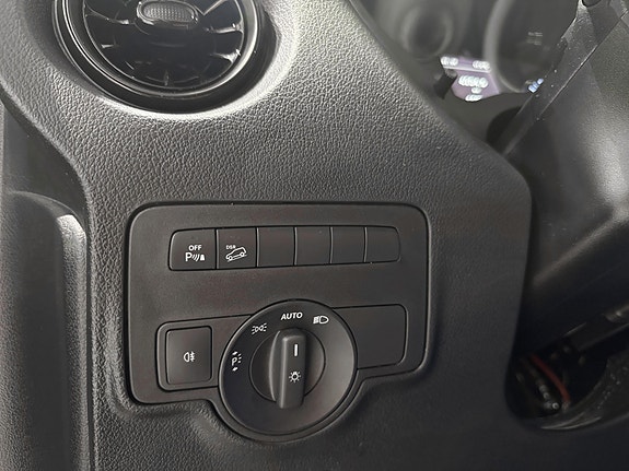 Mercedes-Benz Vito 15 of 18