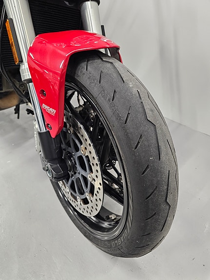 Ducati Monster 821 3 of 13