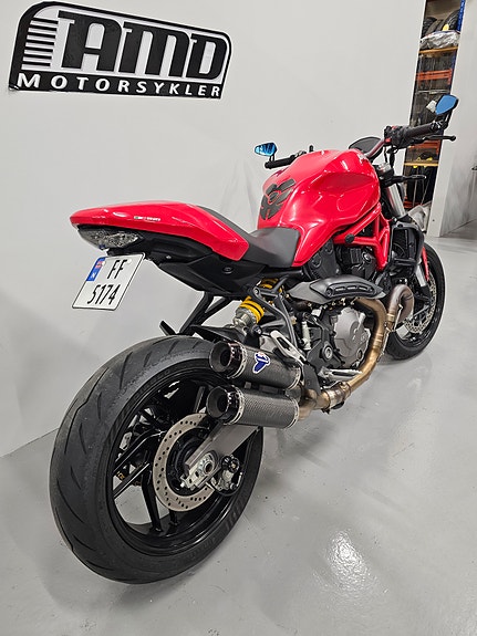Ducati Monster 821 4 of 13