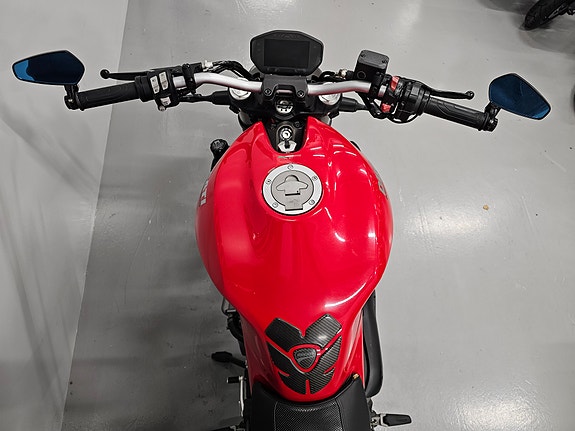 Ducati Monster 821 10 of 13