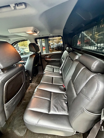 Chevrolet Avalanche 14 of 18