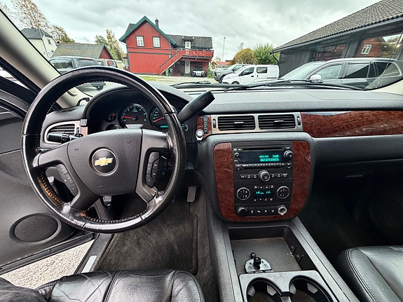 Chevrolet Avalanche 10 of 18