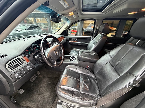 Chevrolet Avalanche 8 of 18