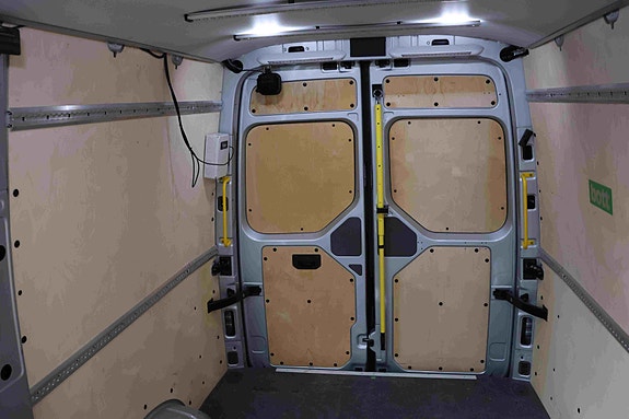 Volkswagen Crafter 23 of 30