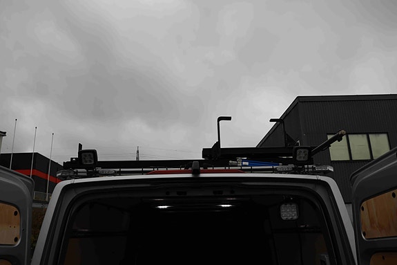 Volkswagen Crafter 30 of 30