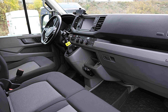 Volkswagen Crafter 11 of 30