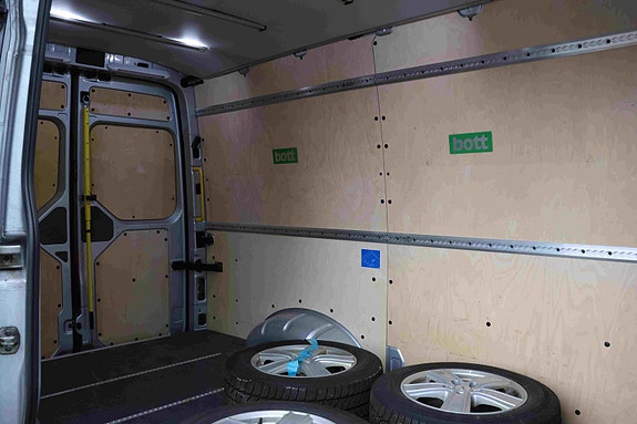Volkswagen Crafter 19 of 30