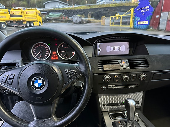 BMW 525d 14 of 15