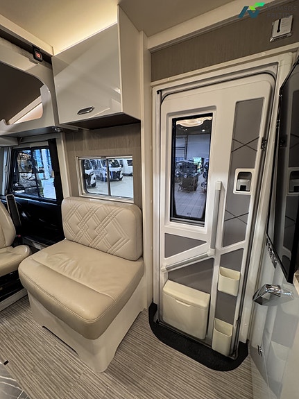 Bürstner Elegance 920 | Mercedes | Automat | INDUS toalett | Solcelle | 22 of 30