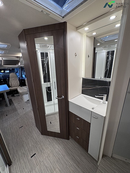 Bürstner Elegance 920 | Mercedes | Automat | INDUS toalett | Solcelle | 30 of 30