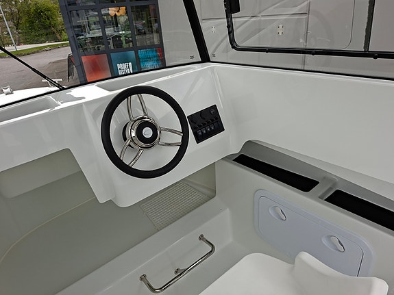 SMARTLINER 21 FISHER M/ SUZUKI DF60ATL 13 of 21