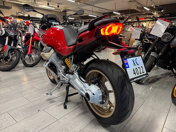 Moto Guzzi V100 MANDELLO S E5+ / AKTIVE ØHLINS / ADAPTIV CRUISE++ 7 of 21