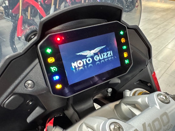 Moto Guzzi V100 MANDELLO S E5+ / AKTIVE ØHLINS / ADAPTIV CRUISE++ 20 of 21