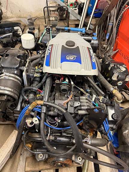 Mercruiser 6.2l 320 hk 3 of 3