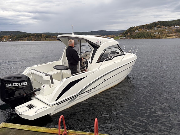 Beneteau Antares 7  med båttilhenger og helkalesje. Høstpris 4 of 30