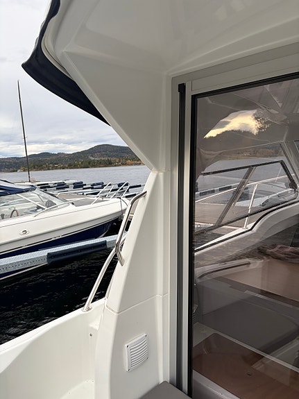 Beneteau Antares 7  med båttilhenger og helkalesje. Høstpris 24 of 30