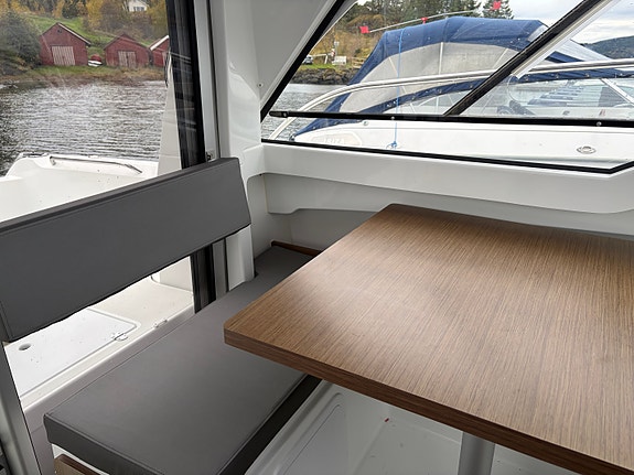 Beneteau Antares 7  med båttilhenger og helkalesje. Høstpris 20 of 30