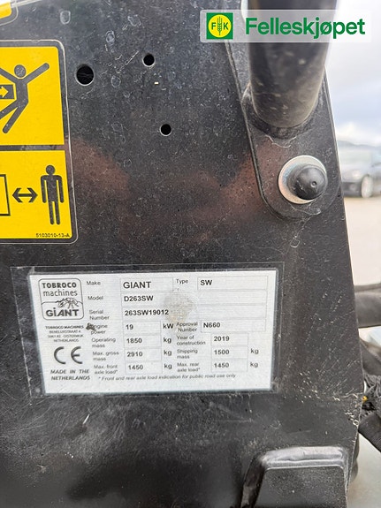 Giant D2635W 12 of 13